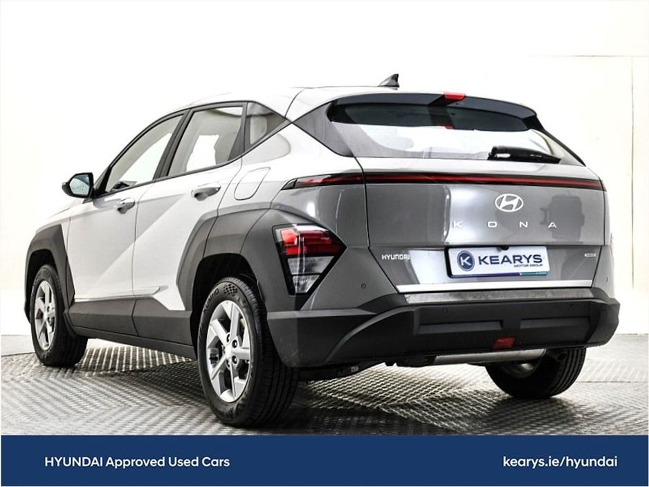 Hyundai Kona Signature Petrol Hybrid — thumbnail 13