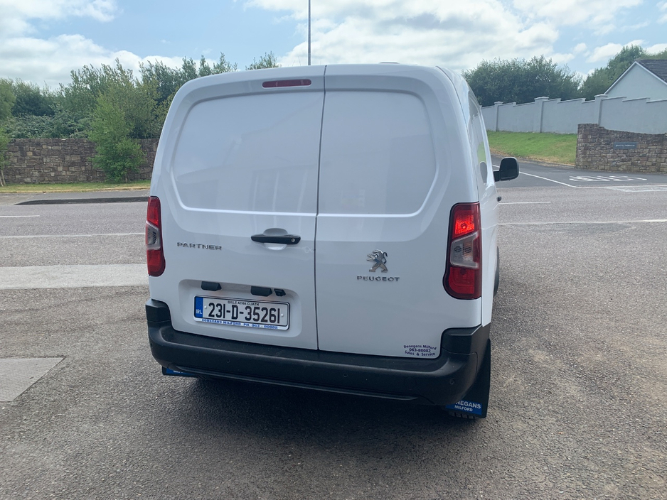 2023 Peugeot Partner 1.5L Diesel For Sale Images