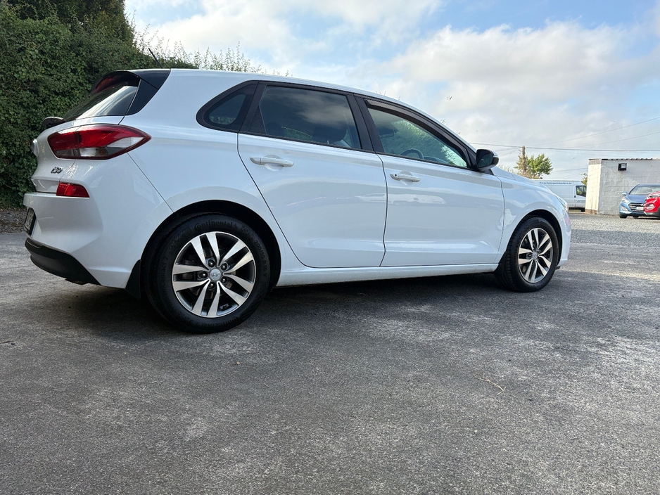 2017 Hyundai i30 1.6L Diesel For Sale Images
