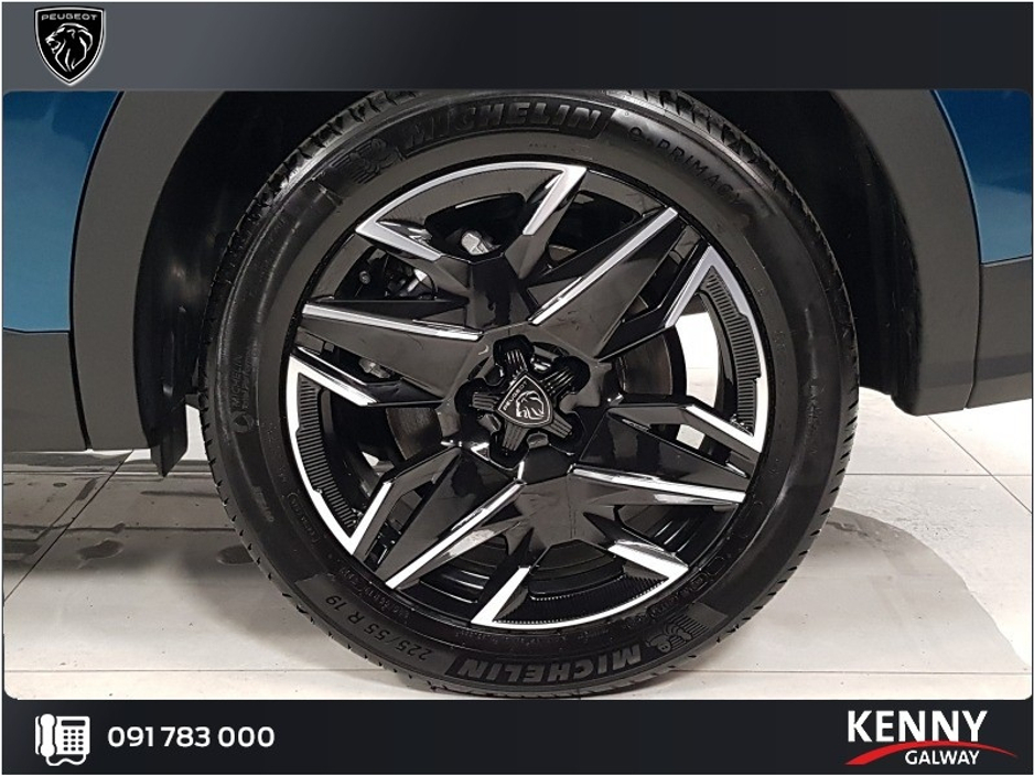 2025 Peugeot 5008 1.2L Petrol For Sale Images