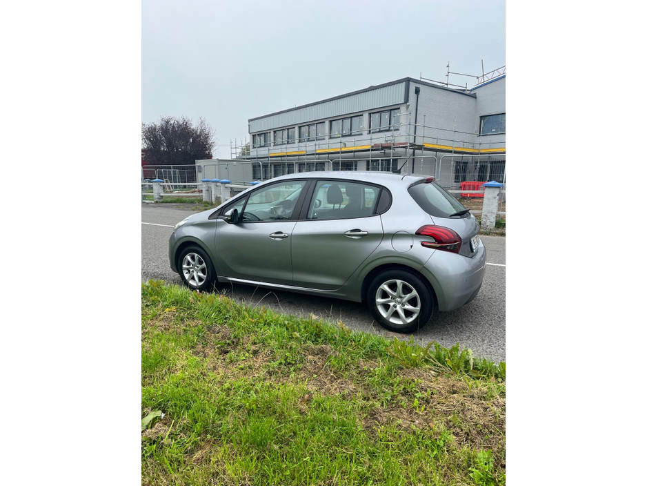 2019 Peugeot 208 1.2L Petrol For Sale Images