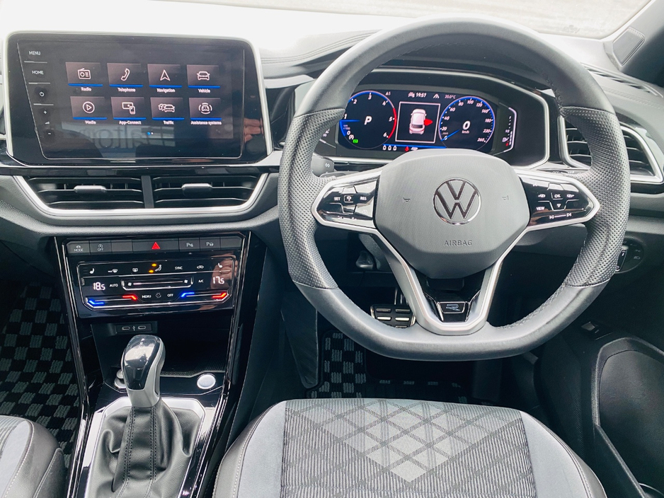 2023 Volkswagen T-Roc 2L Diesel For Sale Images