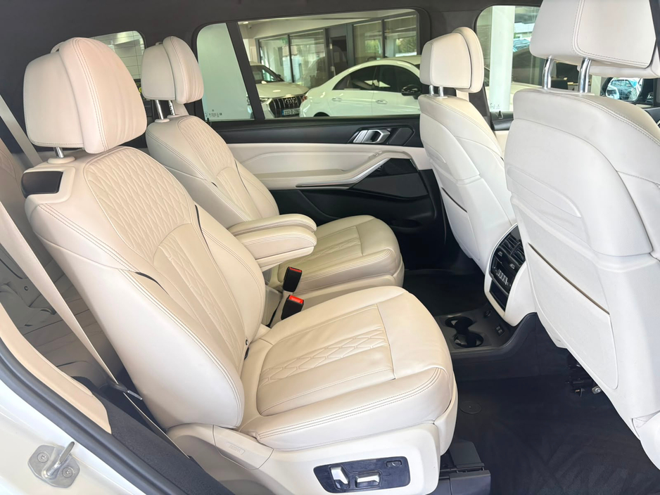 2019 BMW X7 3L Diesel For Sale Images