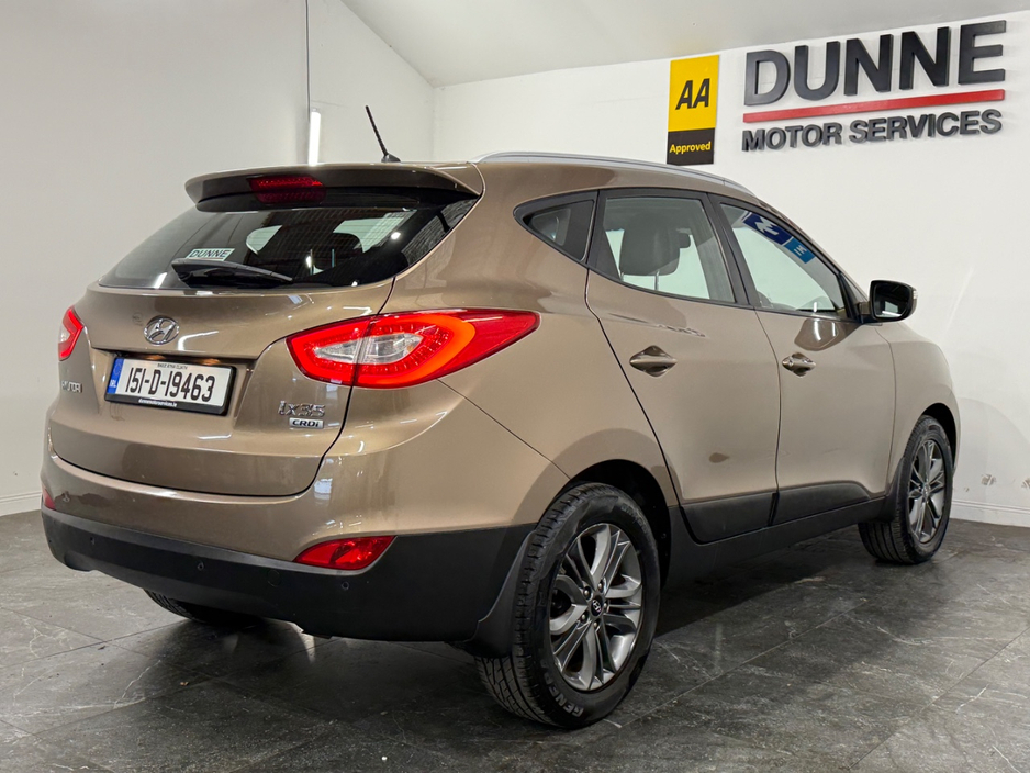 Hyundai ix35 **EXECUTIVE EDITION **2 KEYS **ADAPTIVE CRUISE CONTROL **HEATED SEATS **MULTI FUNCTION STEERING WHEEL **PARKING SENORS **DIGITAL BLUETOOTH RADIO **WIRE HEATED WINDSCREEN **BROWN / TAN SEATS **HILL ASS — thumbnail 28