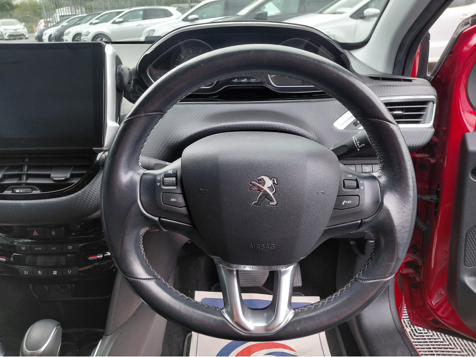 Peugeot 208 Peugeot 208, 1.2 petrol, auto, alloys, — thumbnail 10