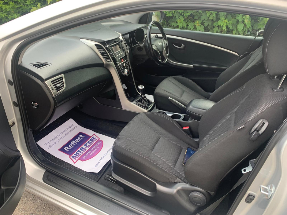 2014 Hyundai i30 1.4L Diesel For Sale Images
