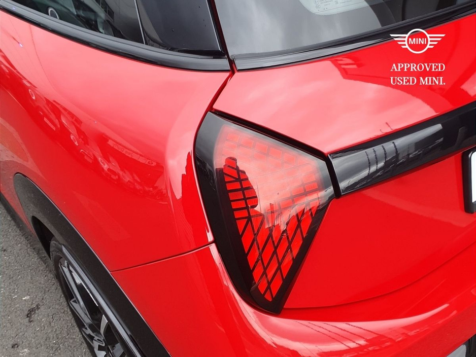 2024 MINI Hatch 2L Petrol For Sale Images