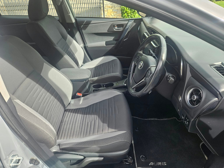 2018 Toyota Auris 1.8L Petrol Hybrid For Sale Images