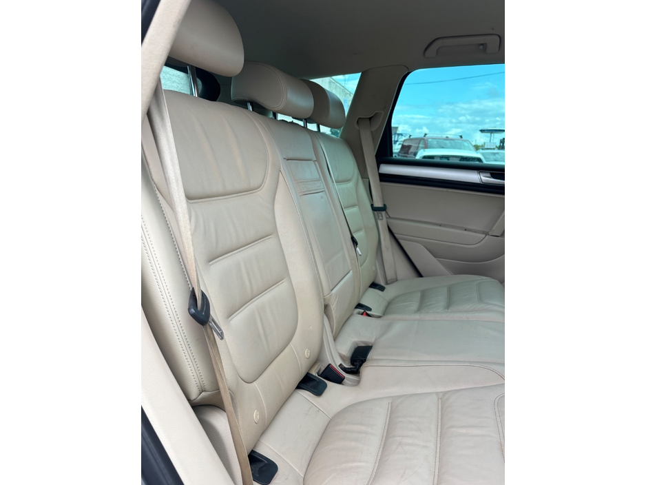 2016 Volkswagen Touareg 3L Diesel For Sale Images