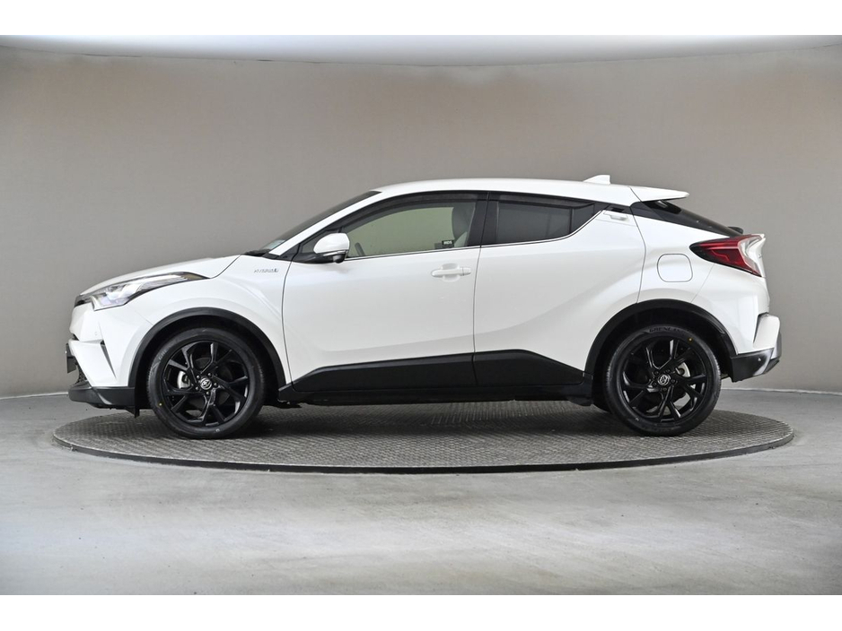 Toyota C-HR 1.8 HYBRID *HALF LEATHER*ANDROID CAR PLAYER*REVERSE CAM* — thumbnail 5