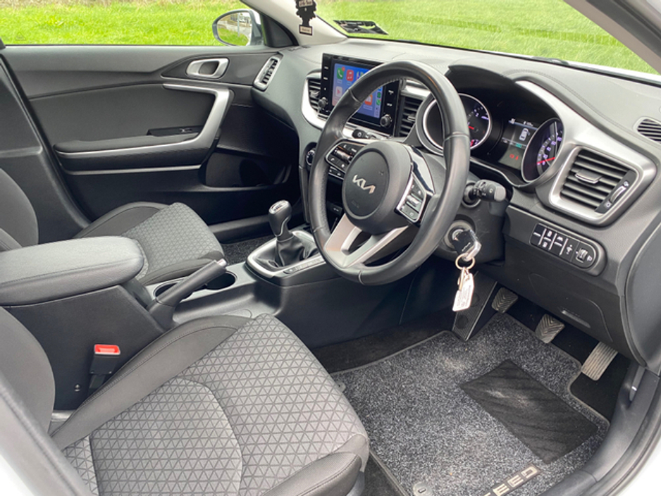 2023 Kia Ceed 1.6L Diesel Hybrid For Sale Images