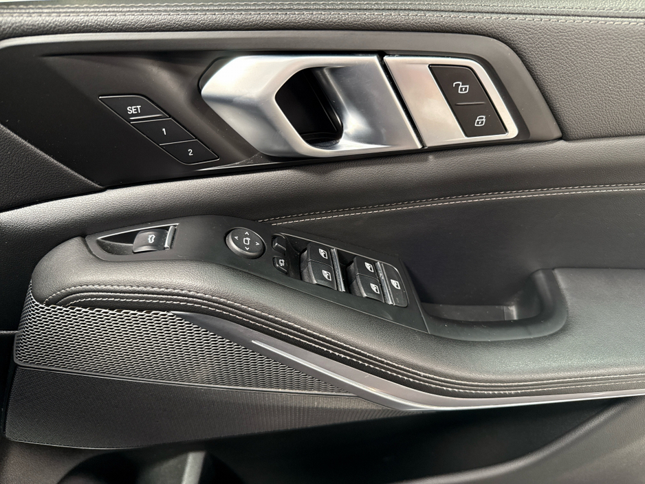 2023 BMW X5 3L Diesel For Sale Images