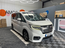 Honda Stepwagon 2020 HONDA STEPWAGON SPADA G HYBRID SENSING 2.0 AUTOMATIC / CRUISE CONTROL / REVERSE CAMERA / HEATED SEATS / AUTOMATIC DOORS / 7 SEATS AND MORE