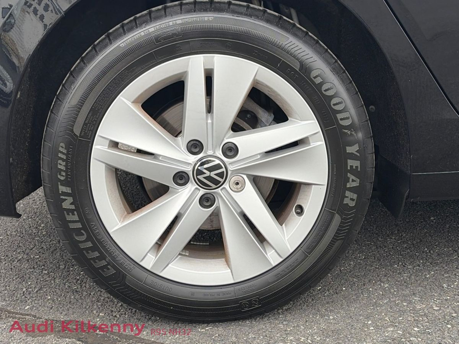Volkswagen Golf LIFE 1.0 TSI 110 BHP 5DR *1 OWENER - PRISTINE CAR & READY FOR COLLECTION* — thumbnail 9