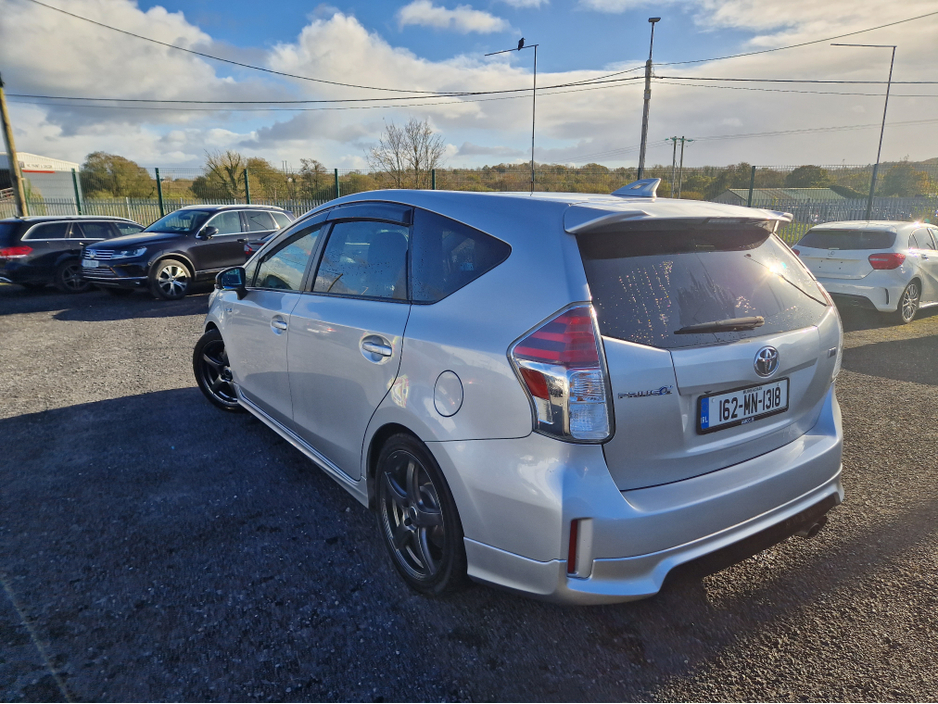 2016 Toyota Prius 1.8L Petrol Hybrid For Sale Images
