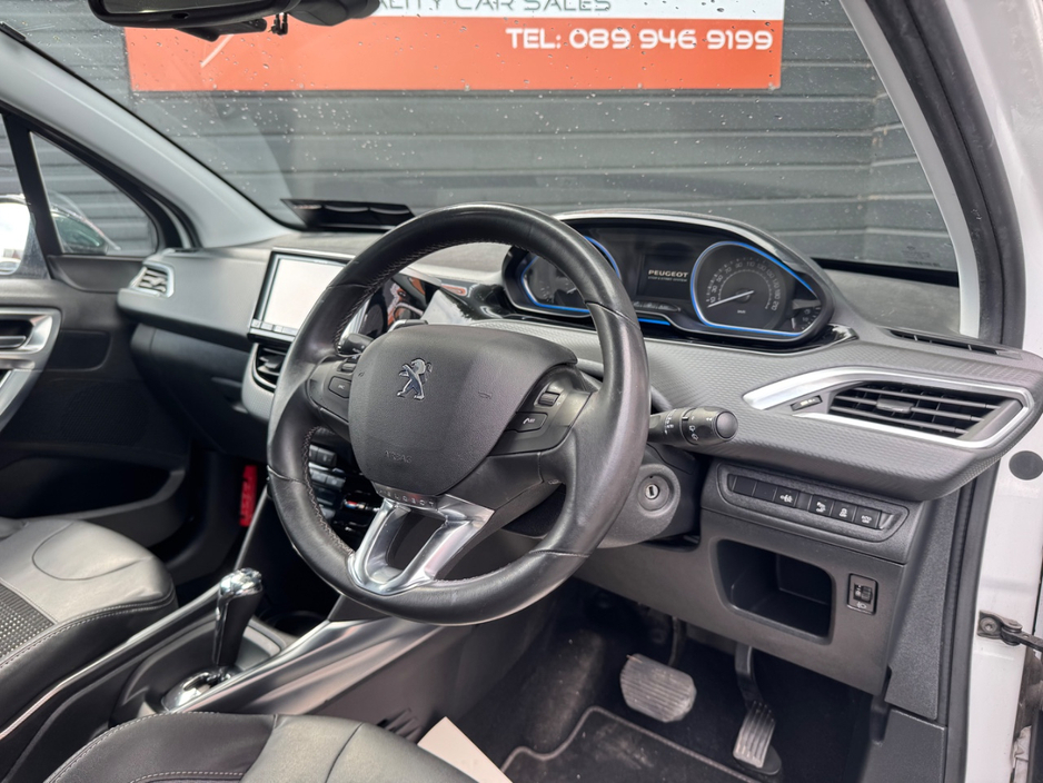 Peugeot 2008 1.2 ACTIVE AUTO 5DR — thumbnail 7