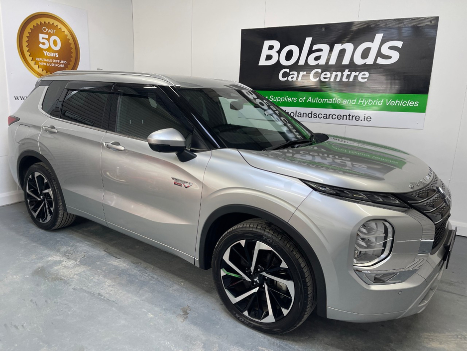 2022 Mitsubishi Outlander 2.4L Petrol Plug-in Hybrid For Sale Images