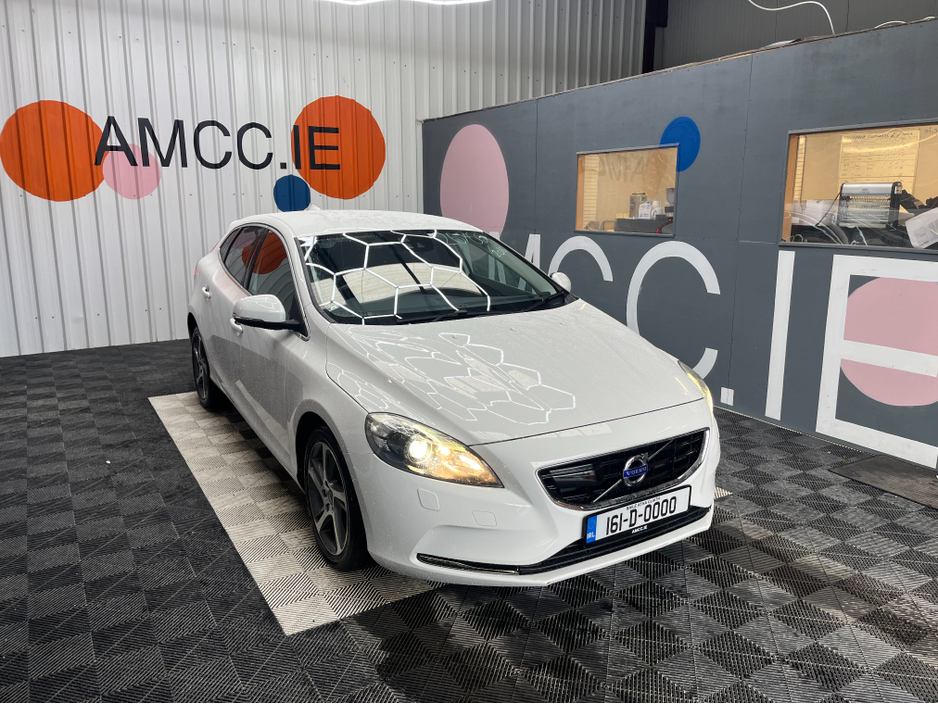 Used Volvo V40 2016 in Dublin