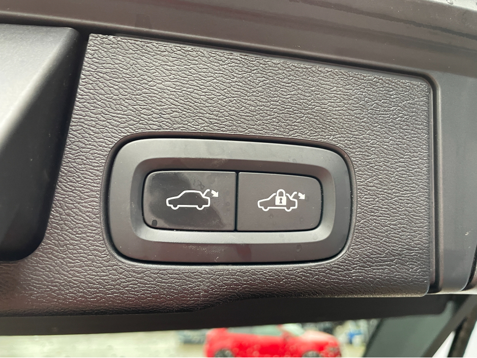 2023 Volvo XC60 2L Diesel For Sale Images