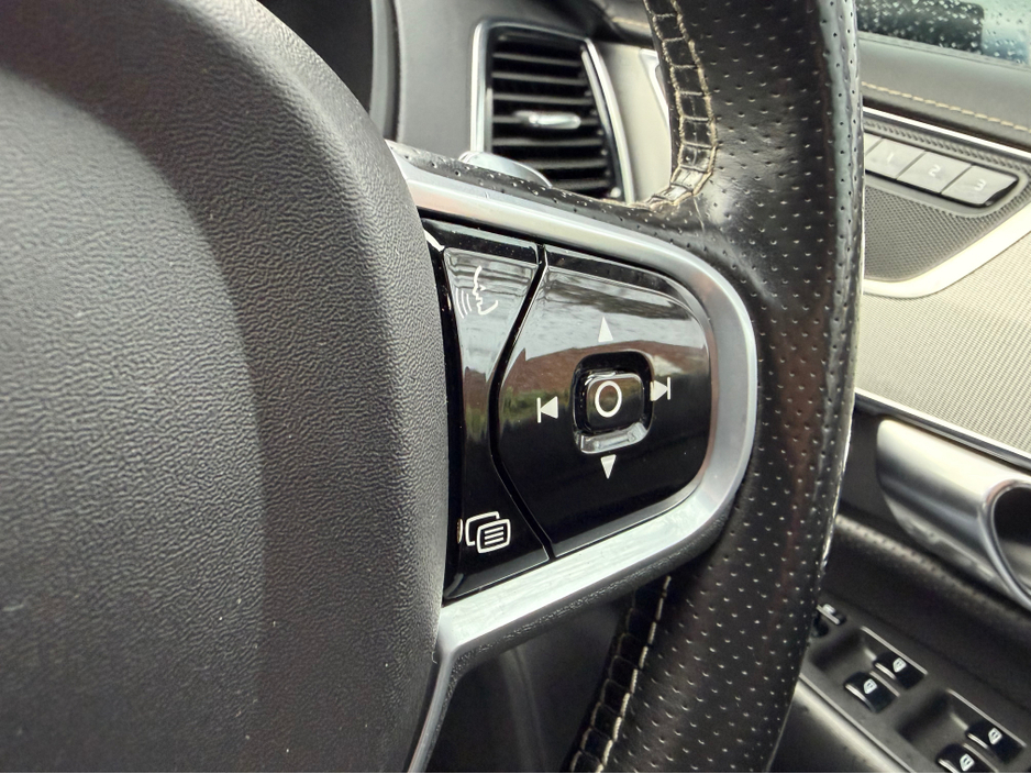 2017 Volvo XC90 2L Petrol Plug-in Hybrid For Sale Images