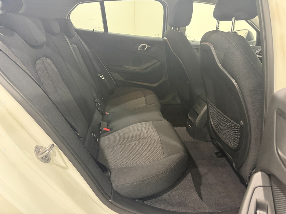 2022 BMW 1 Series 1.5L Diesel For Sale Images
