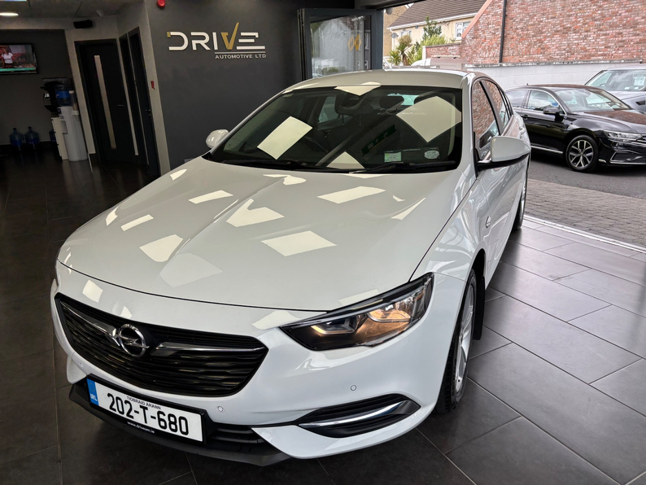 2020 Opel Insignia 1.5L Petrol For Sale Images