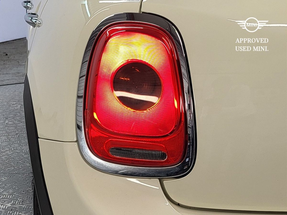 2018 MINI Hatch 1.5L Petrol For Sale Images