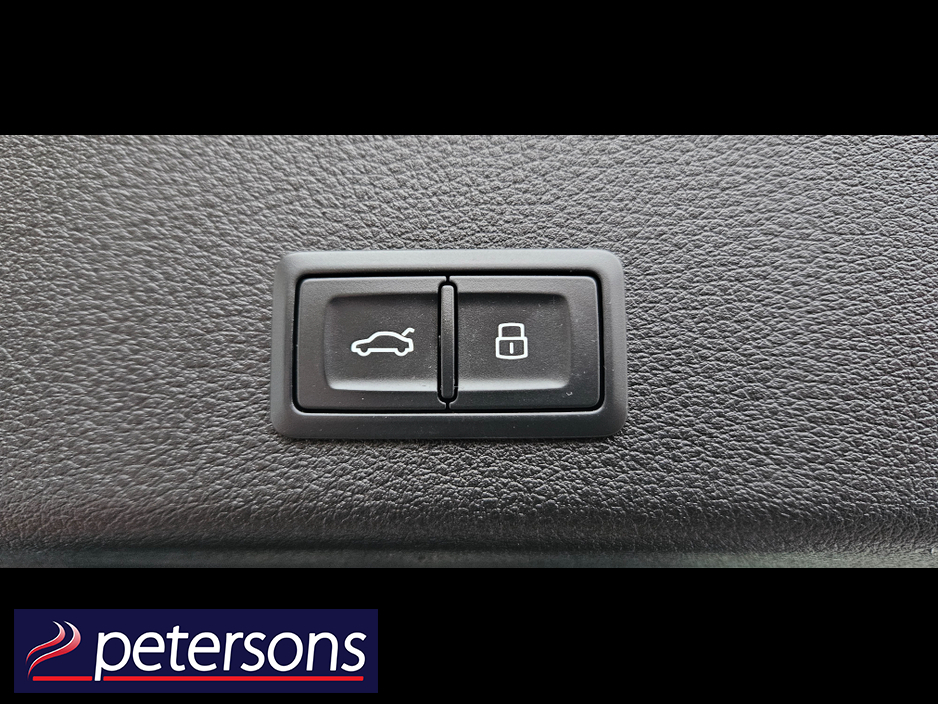 Audi e-tron QUATTRO 55 5DR AUTOMATIC — thumbnail 9