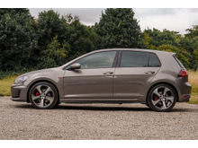2017 Volkswagen Golf 2L Petrol For Sale Images