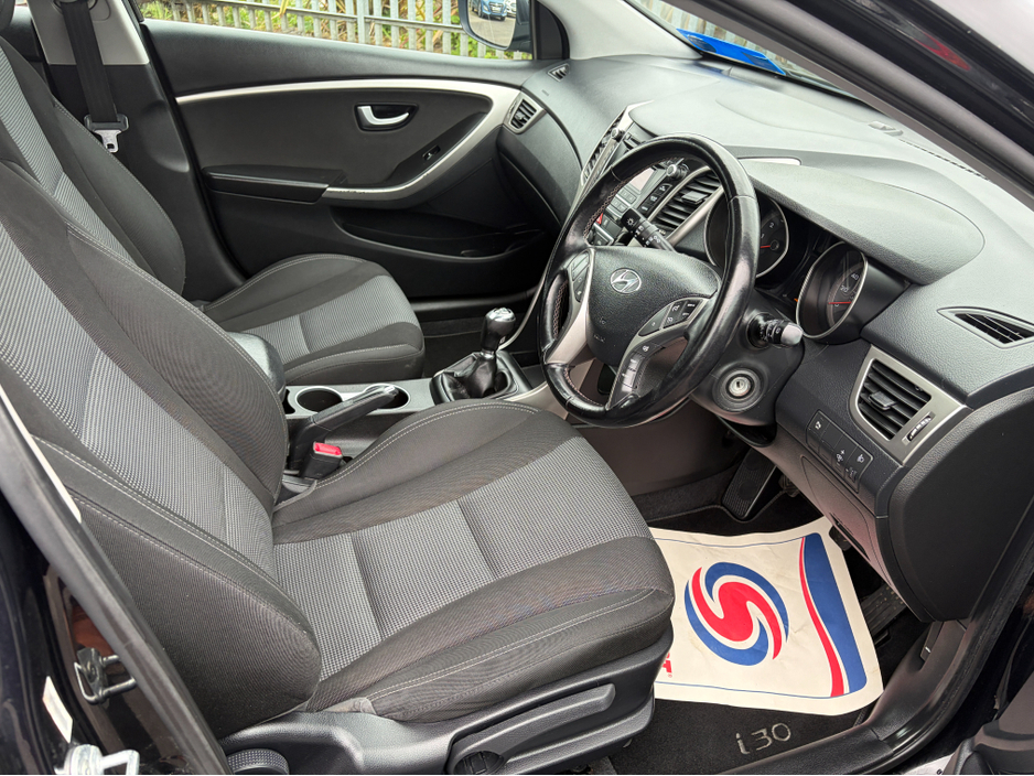 2013 Hyundai i30 1.4L Petrol For Sale Images
