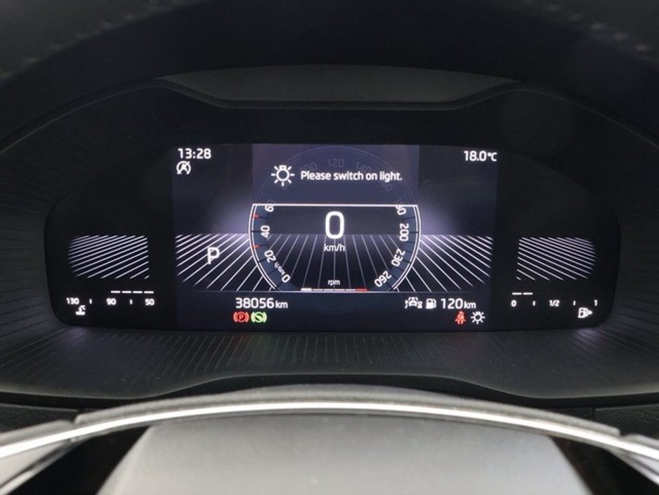 Skoda Karoq Ambition Auto — thumbnail 17
