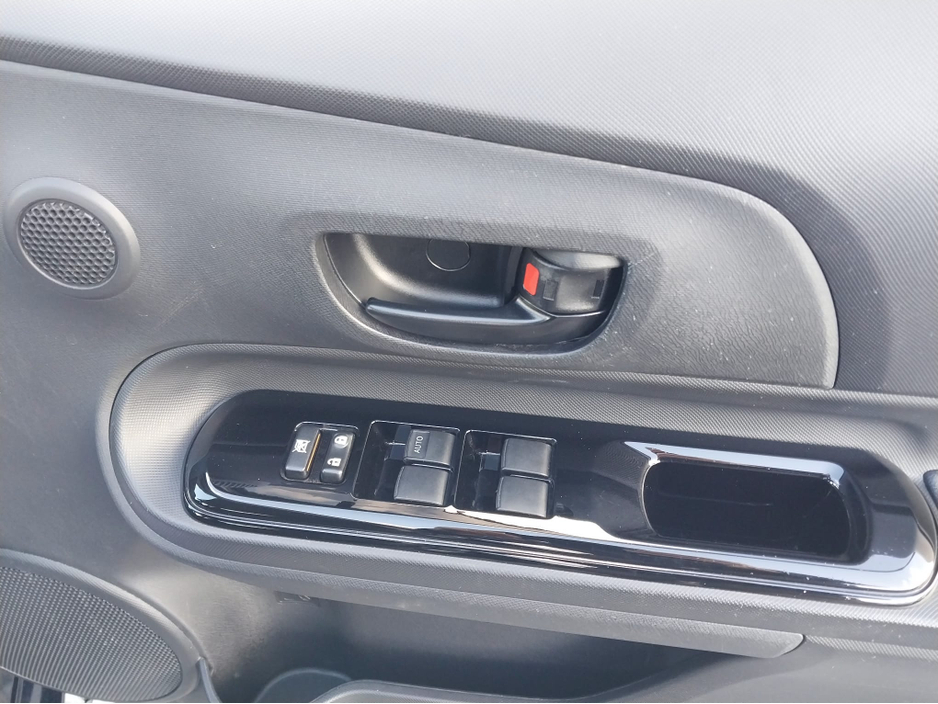 Toyota Aqua 1.5 Petrol Hybrid Automatic Low Km — thumbnail 23