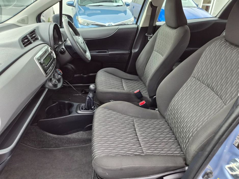 2011 Toyota Yaris 1L Petrol For Sale Images