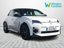 Renault 5 iconic 52kWh 150hp