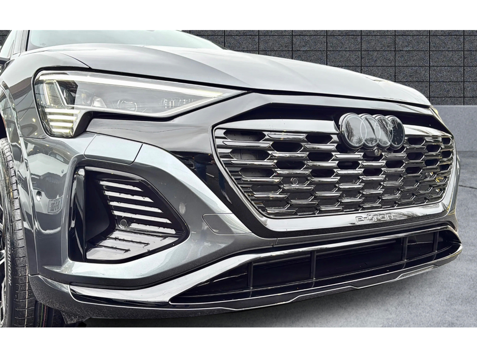 2024 Audi Q8 e-tron 0.9L Electric For Sale Images