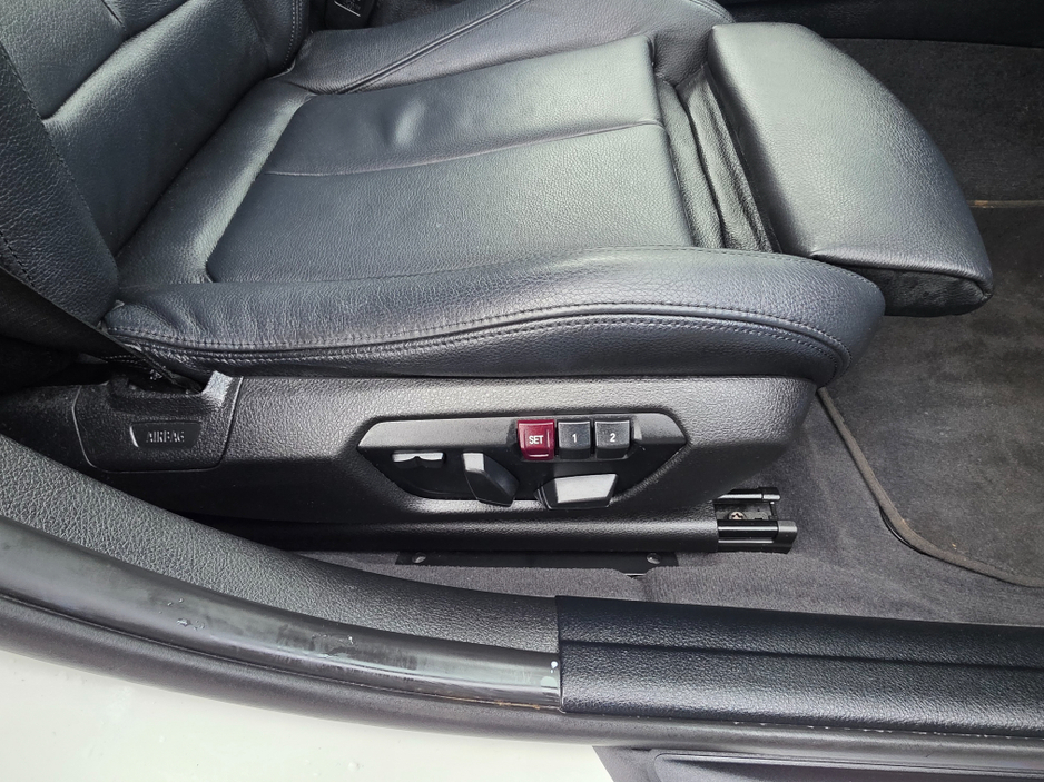 2014 BMW 3 Series 2L Diesel For Sale Images