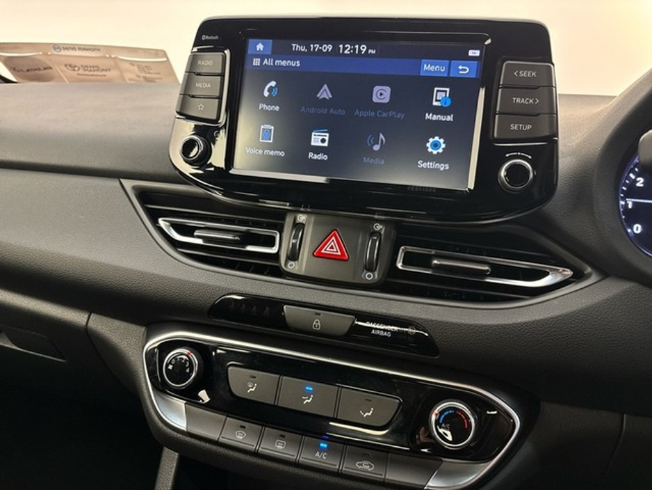 Hyundai i30 NLINE PETROL 5DR — thumbnail 15
