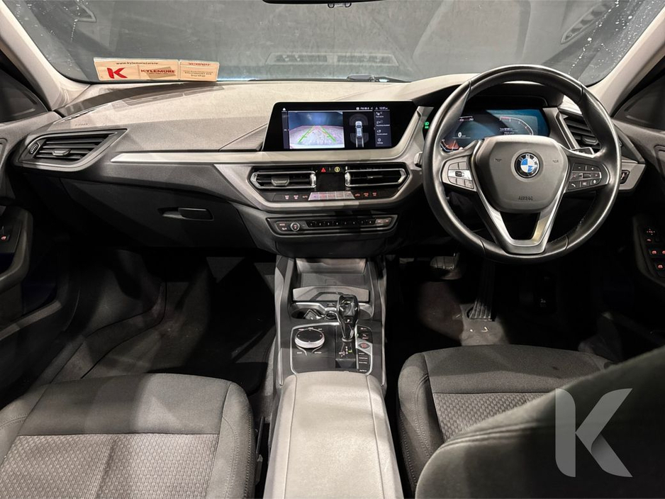 BMW 1 Series 1.5 AUTOMATIC - ALLOY WHEELS - CRUISE CONTROL - DRIVING ASSIST - ELECTRIC SEATS - REAR CAMERA - MULTI FUNCTION STEERING WHEEL — thumbnail 21