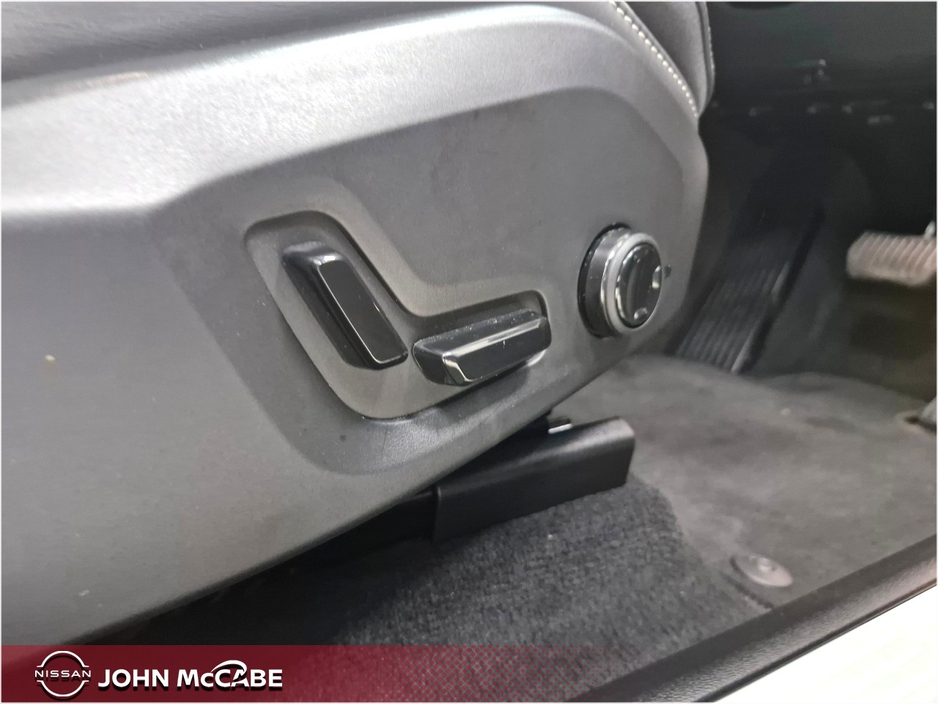 2026 Volvo XC60 2L Petrol Plug-in Hybrid For Sale Images