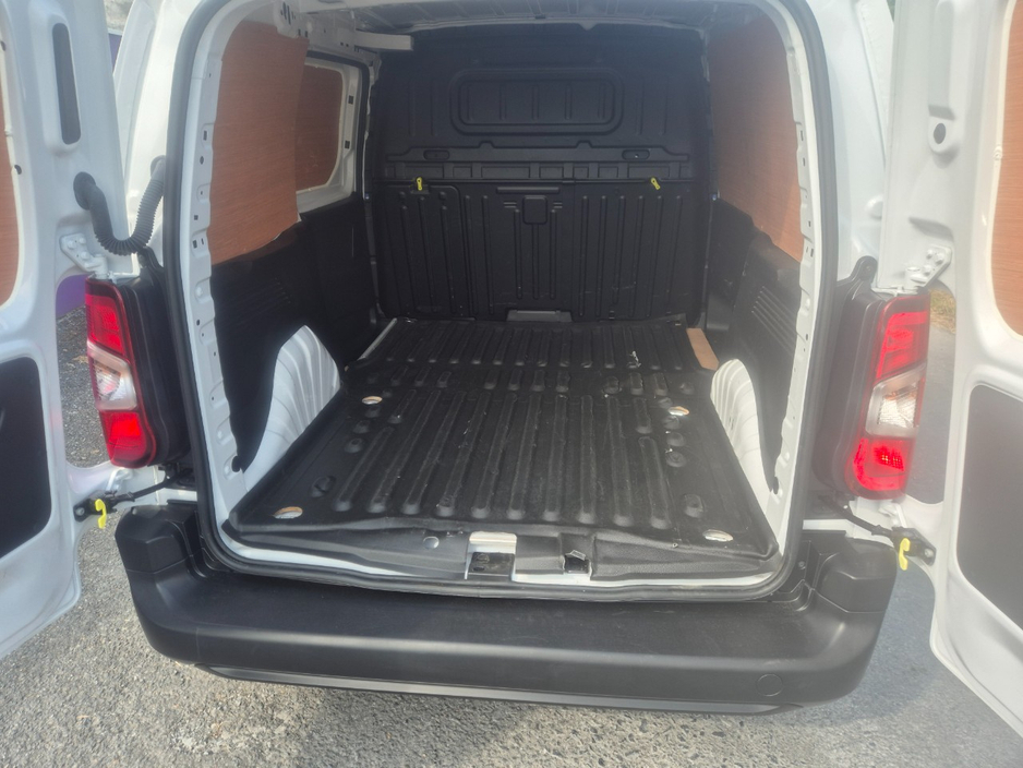 2023 Citroen Berlingo 1.5L Diesel For Sale Images