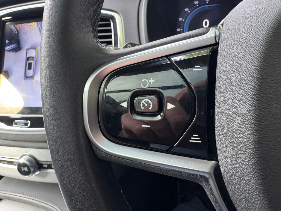 2024 Volvo XC90 2.0L Petrol Plug-in Hybrid For Sale Images