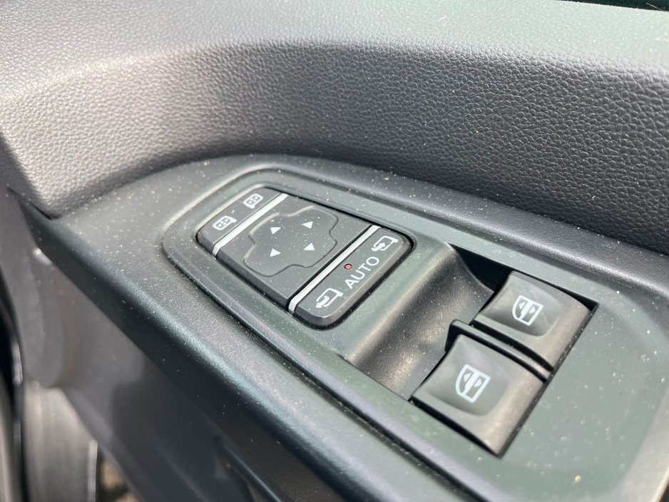 2024 Renault Trafic 2L Diesel For Sale Images