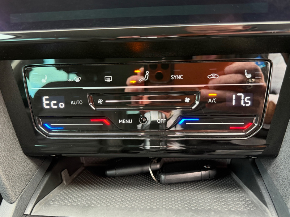 2022 Volkswagen Passat 1.4L Hybrid For Sale Images