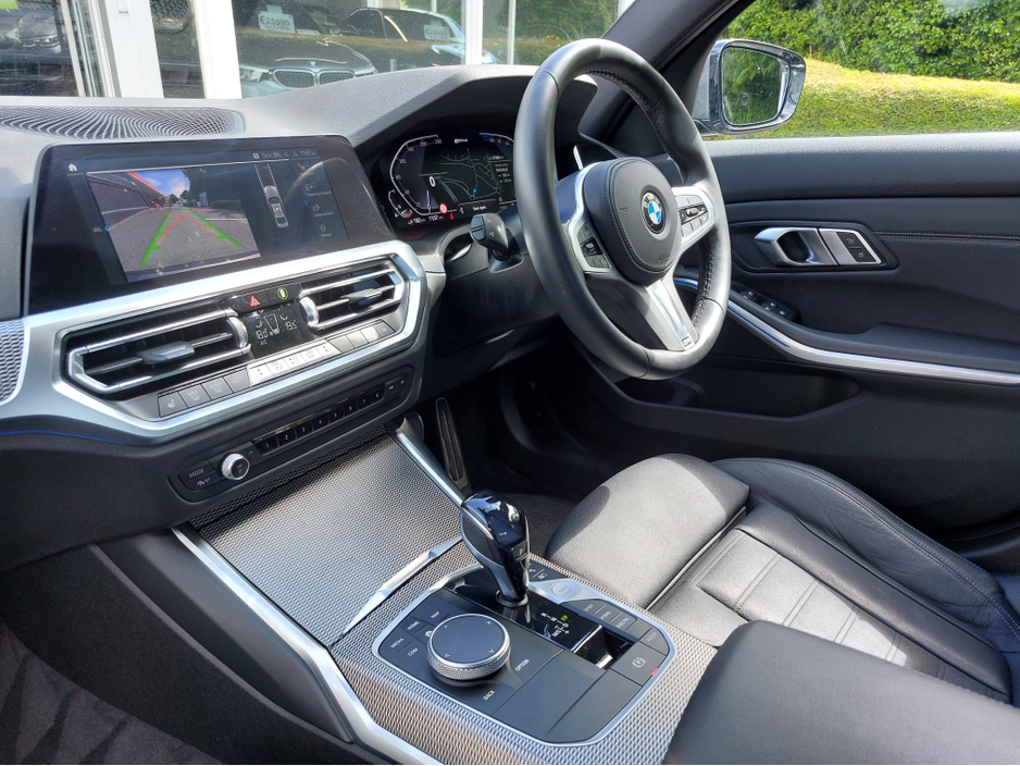 2021 BMW 3 Series 2.0L Petrol Plug-in Hybrid For Sale Images