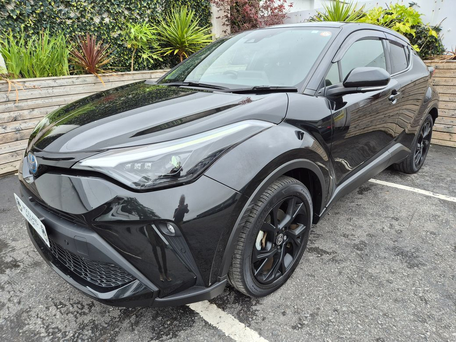 Toyota C-HR 1.8 HYBRID / SOL NERO WITH SAFETEY PACK 2 / TAX €160 — thumbnail 2