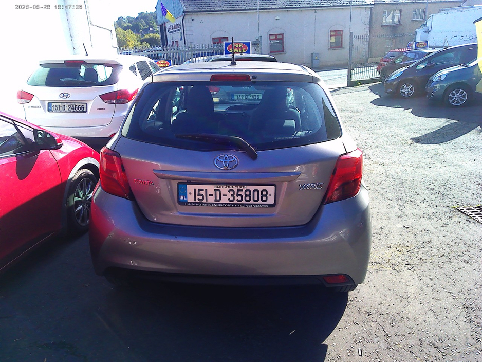 2015 Toyota Yaris 1L Petrol For Sale Images