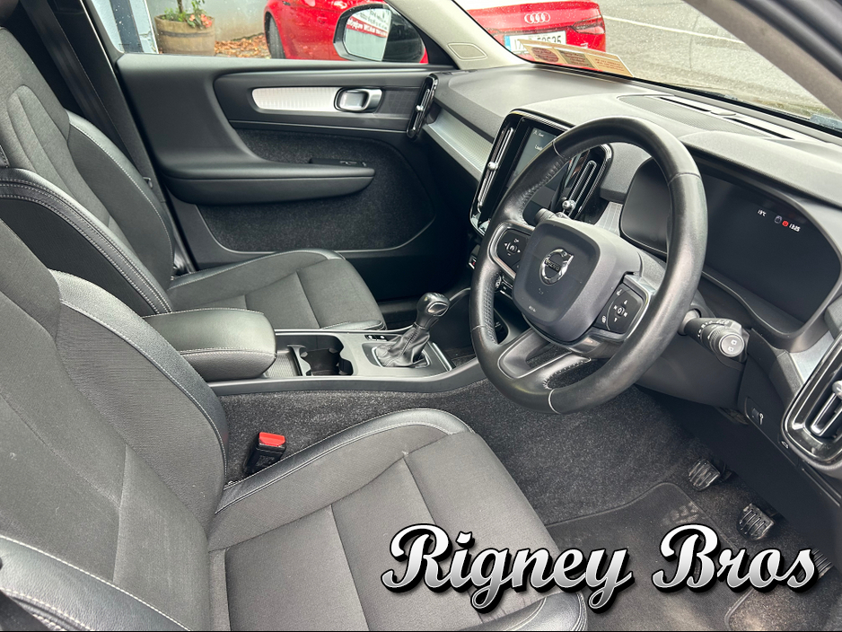 2018 Volvo XC40 2L Diesel For Sale Images
