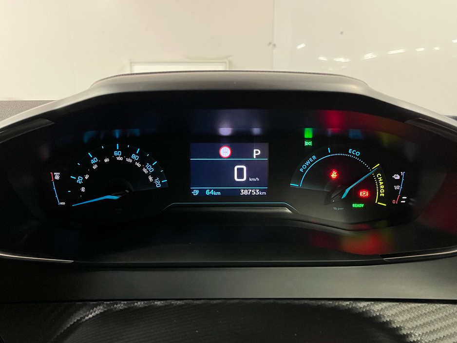 Peugeot 2008 Active Premium+ EV 50kWh 136BHP - Parking Sensors - Climate Control - - Auto Lights/Wipers - Apple CarPlay/Android Auto — thumbnail 13