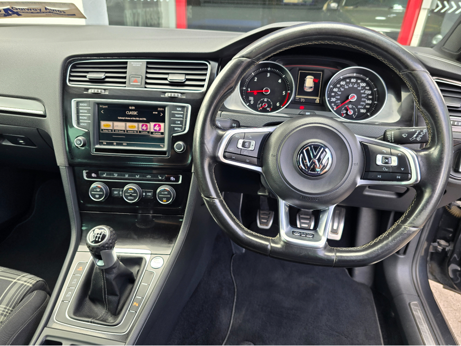 2016 Volkswagen Golf 2.0L Diesel For Sale Images