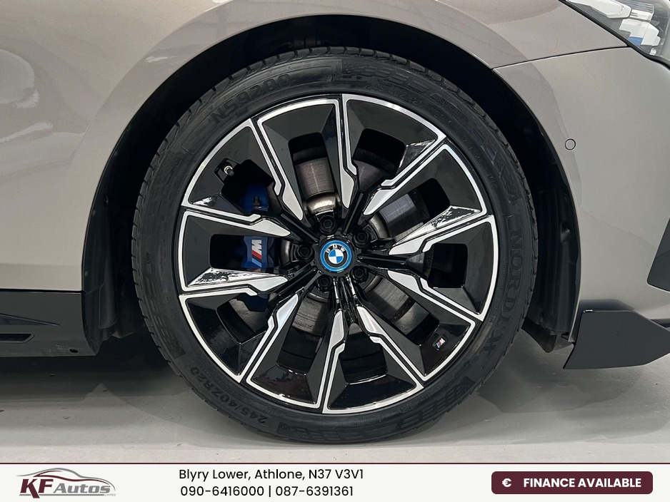 2024 BMW 5 Series 2L Petrol Plug-in Hybrid For Sale Images